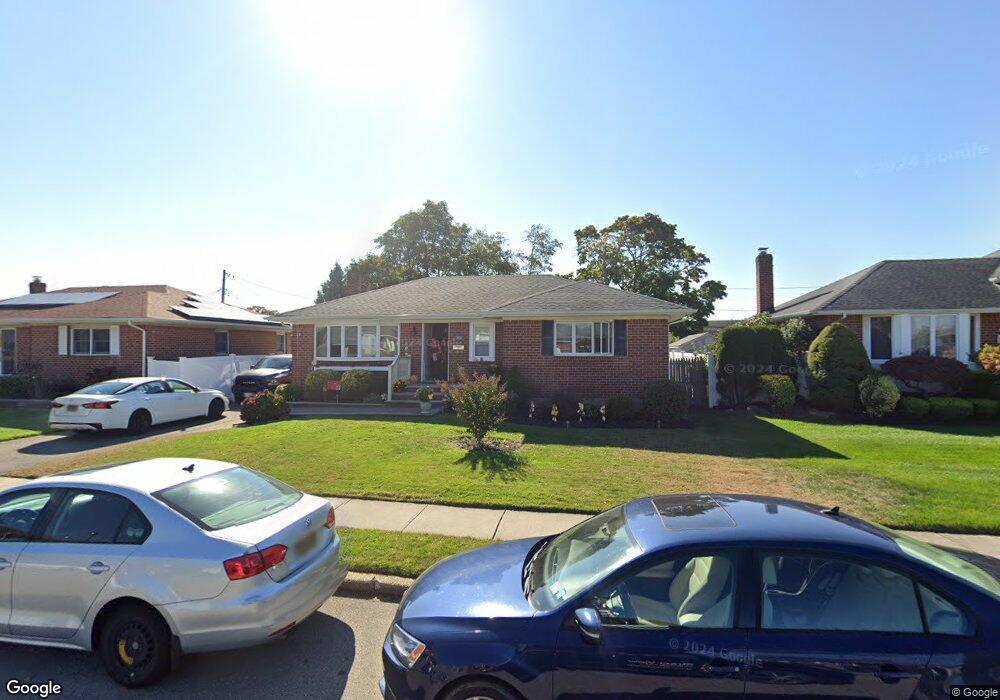 3830 Jacqueline St, Bethpage, NY 11714 - photo 1