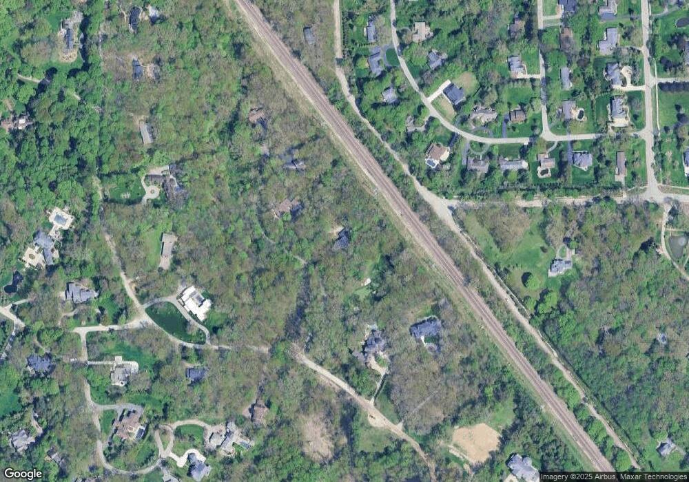 950 Bretton Ln, Bloomfield Hills, MI 48304 - photo 1