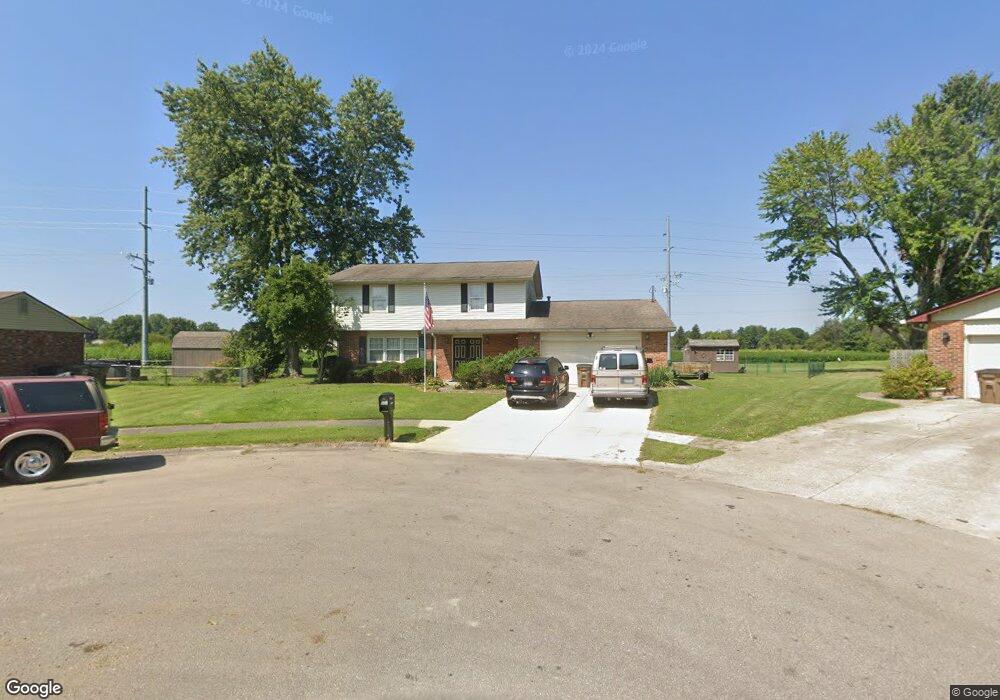 3330 Woodcrest Ct, Columbus, IN 47203 - photo 1