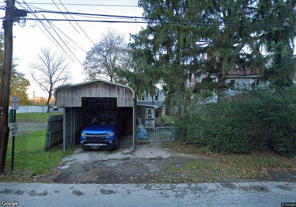 1663 Old Schuylkill Rd, Pottstown, PA 19465 - photo 1