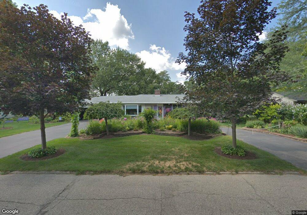 3693 W Bradford Dr, Bloomfield Hills, MI 48301 - photo 1