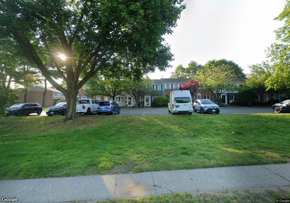 163 Penn Common, Milford, CT 06460 - photo 1