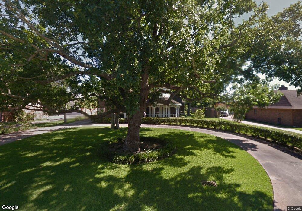 2104 Butler Dr, Friendswood, TX 77546 - photo 1