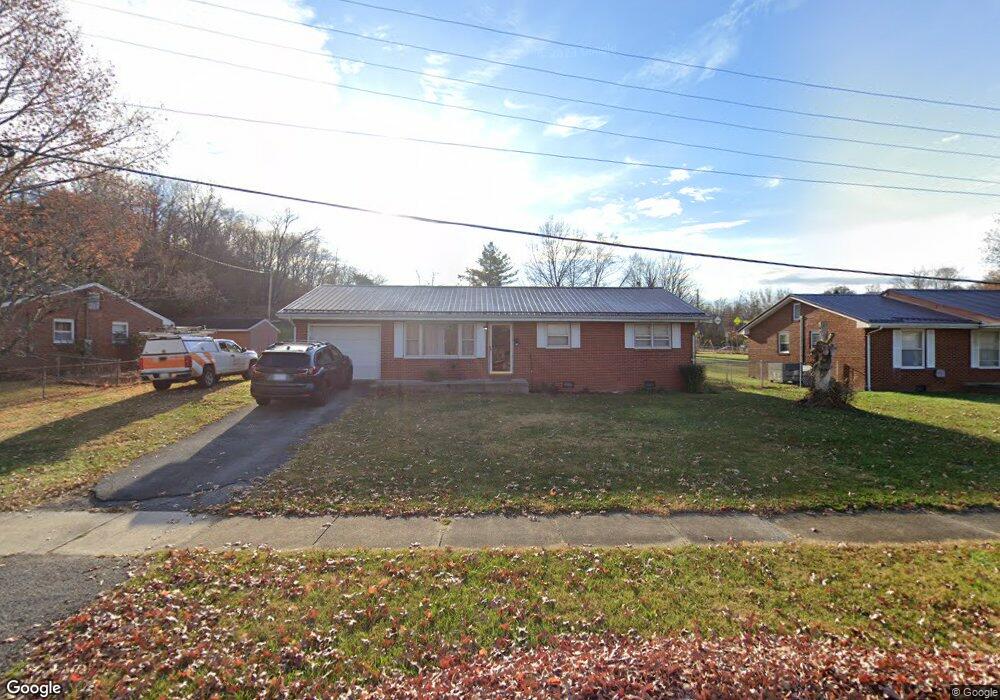 102 Orleans St, Johnson City, TN 37601 - photo 1