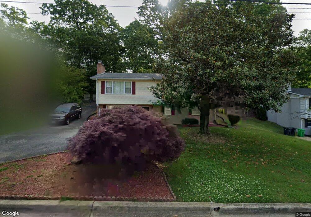 9006 Pinehurst Dr, Fort Washington, MD 20744 - photo 1