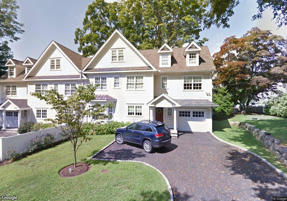 92 Hoyt St, New Canaan, CT 06840 - photo 1