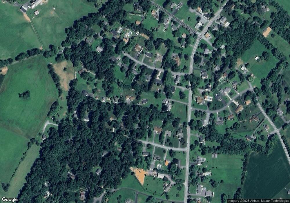 616 Conaway Ln, Sykesville, MD 21784 - photo 1