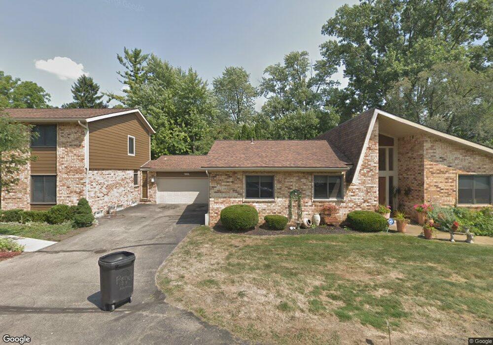 170 E Hickory Grove Rd unit 3, Bloomfield Hills, MI 48304 - photo 1