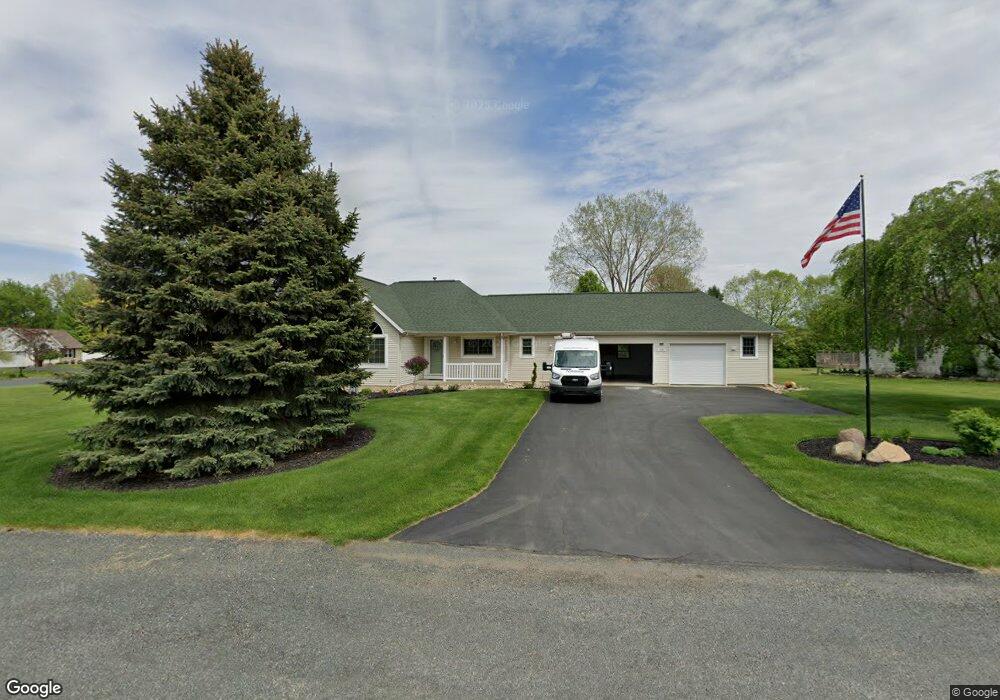 110 Gull Pointe Dr, Battle Creek, MI 49037 - photo 1