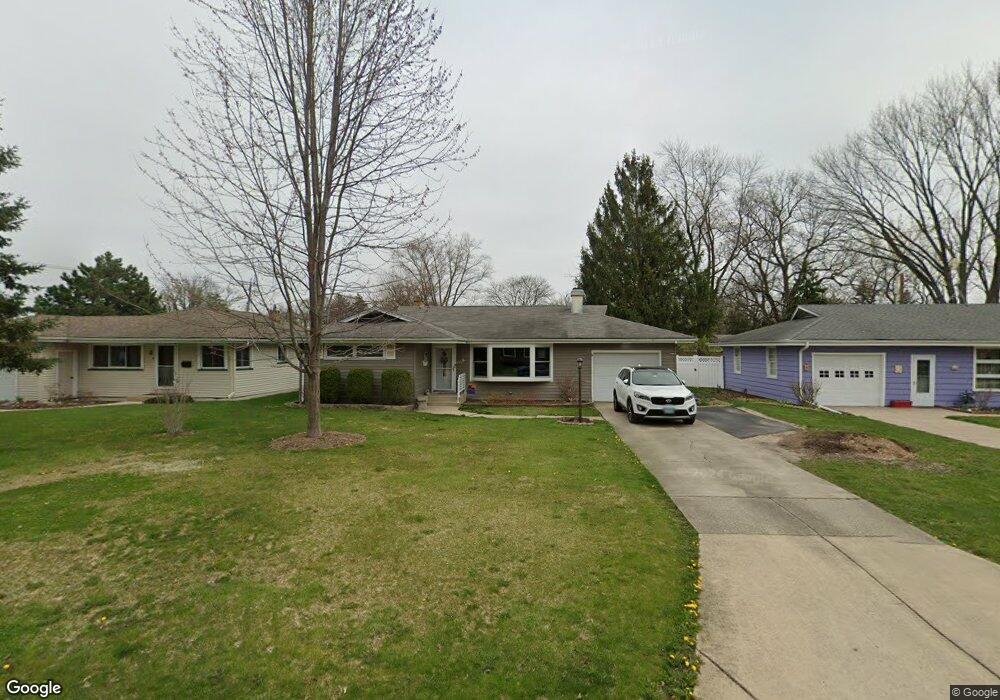 6 S Glenwood Place, Aurora, IL 60506 - photo 1