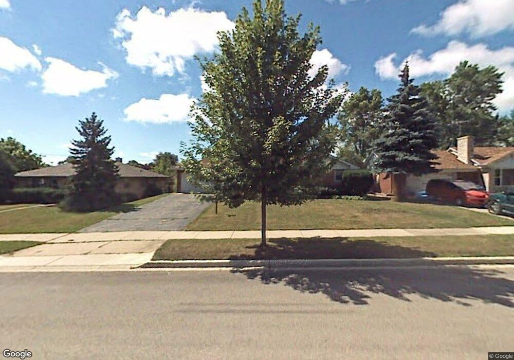 2233 8th Pkwy, Waukegan, IL 60085 - photo 1