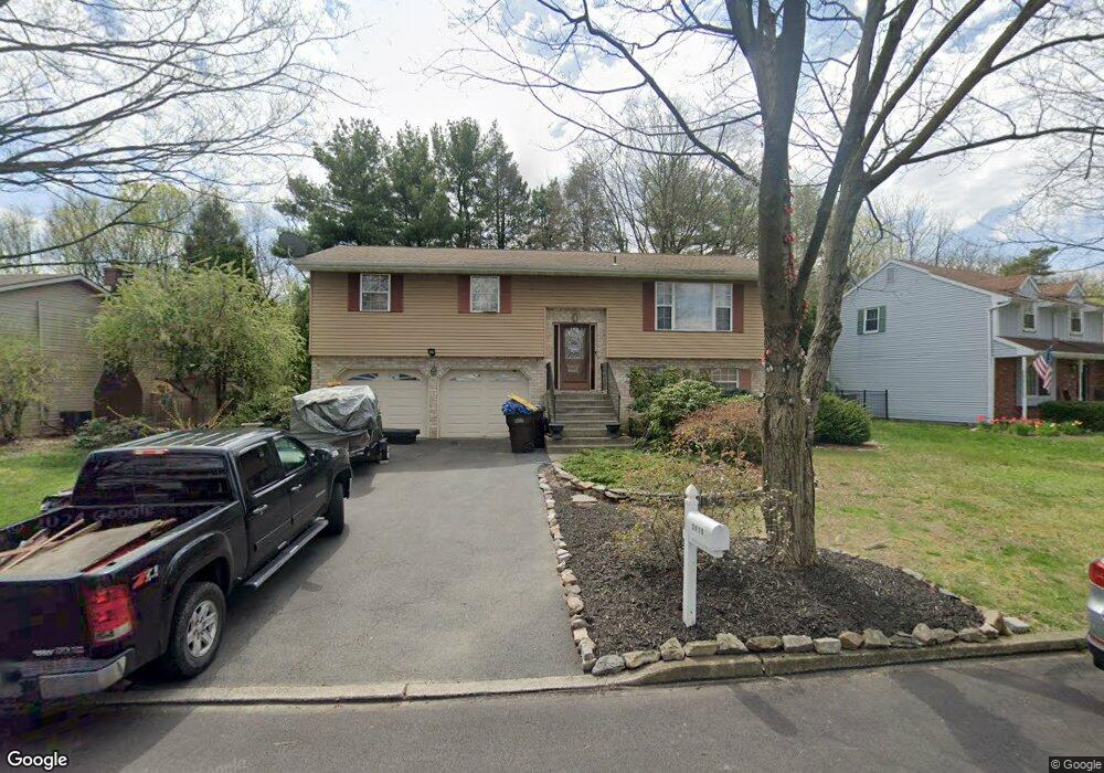 2418 Lisa Ln, Allentown, PA 18104 - photo 1