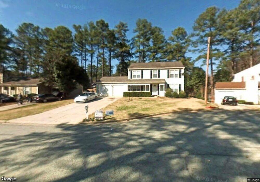 6185 Hyde Park Ln, Lithonia, GA 30058 - photo 1