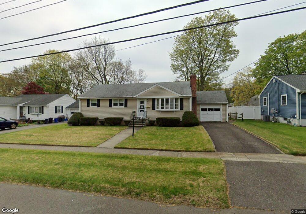 175 Lambert Dr, Stratford, CT 06614 - photo 1