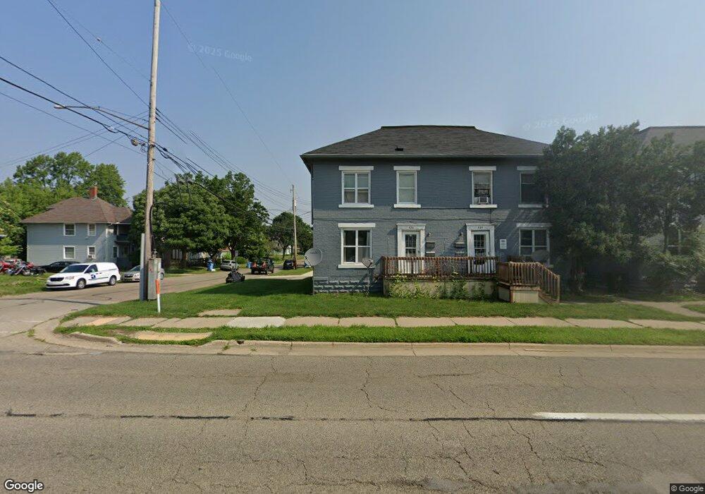 426 W Saginaw St unit 1 Down, Lansing, MI 48933 - photo 1