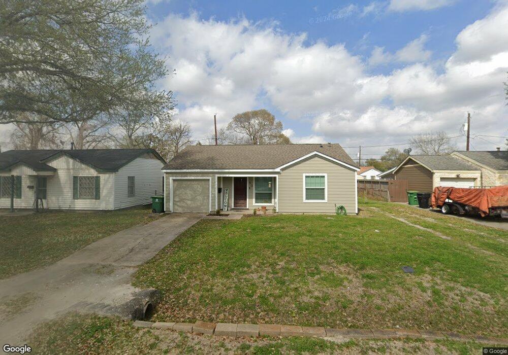53 Farrell St, Houston, TX 77022 - photo 1
