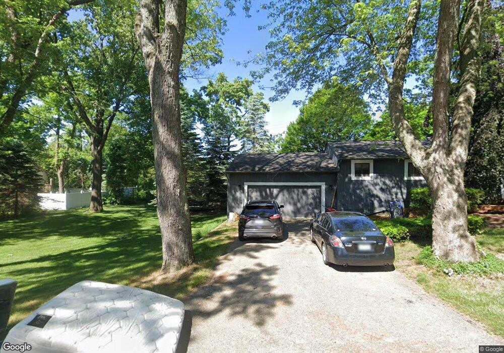 4090 Circle Blvd, West Bloomfield, MI 48323 - photo 1