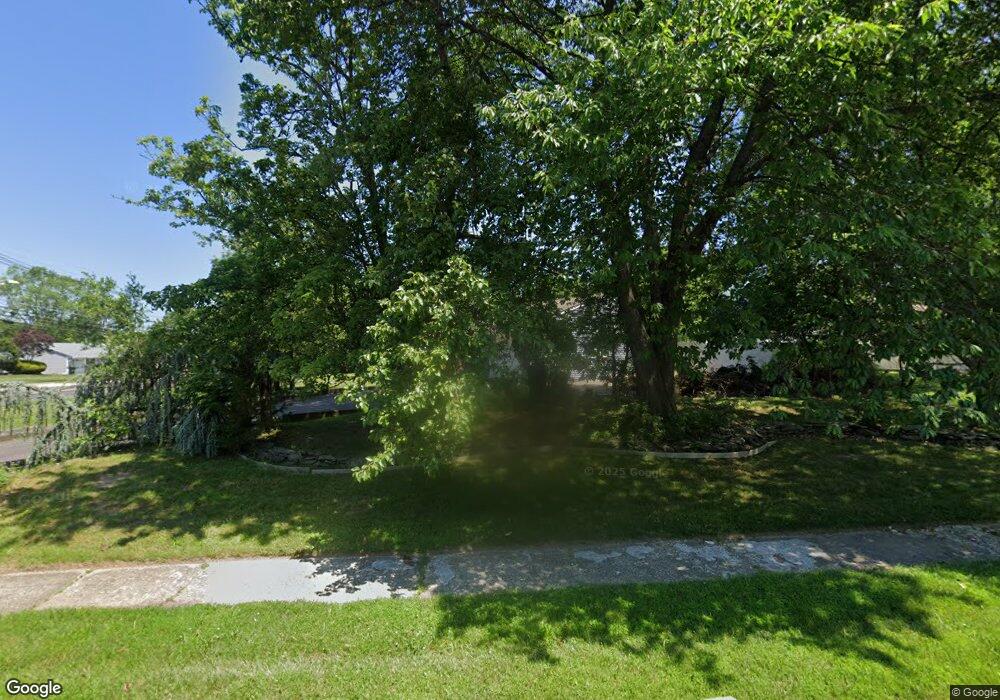 25 Hodge Rd, Kendall Park, NJ 08824 - photo 1