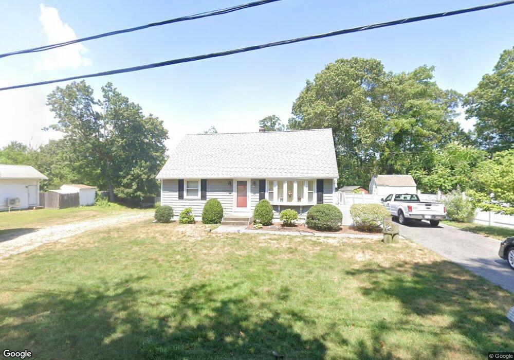 960 Cedar Swamp Rd, Warwick, RI 02889 - photo 1