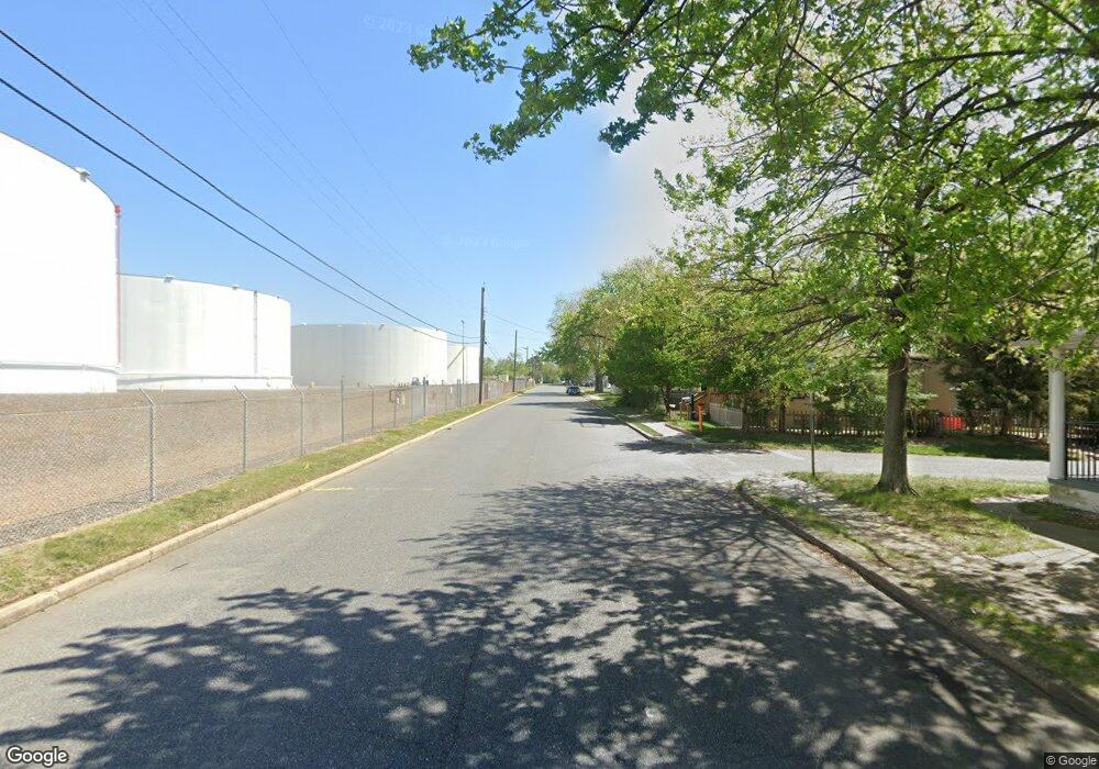 711 Clonmell Rd, Paulsboro, NJ 08066 - photo 1