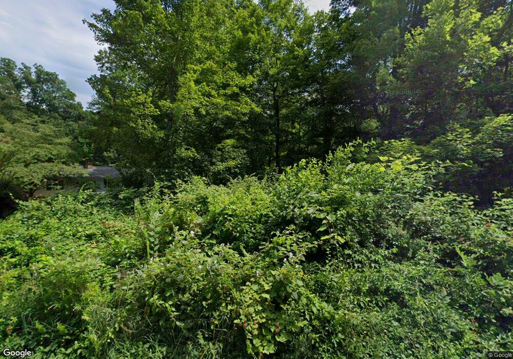 82 Pocahontas Rd, Redding, CT 06896 - photo 1