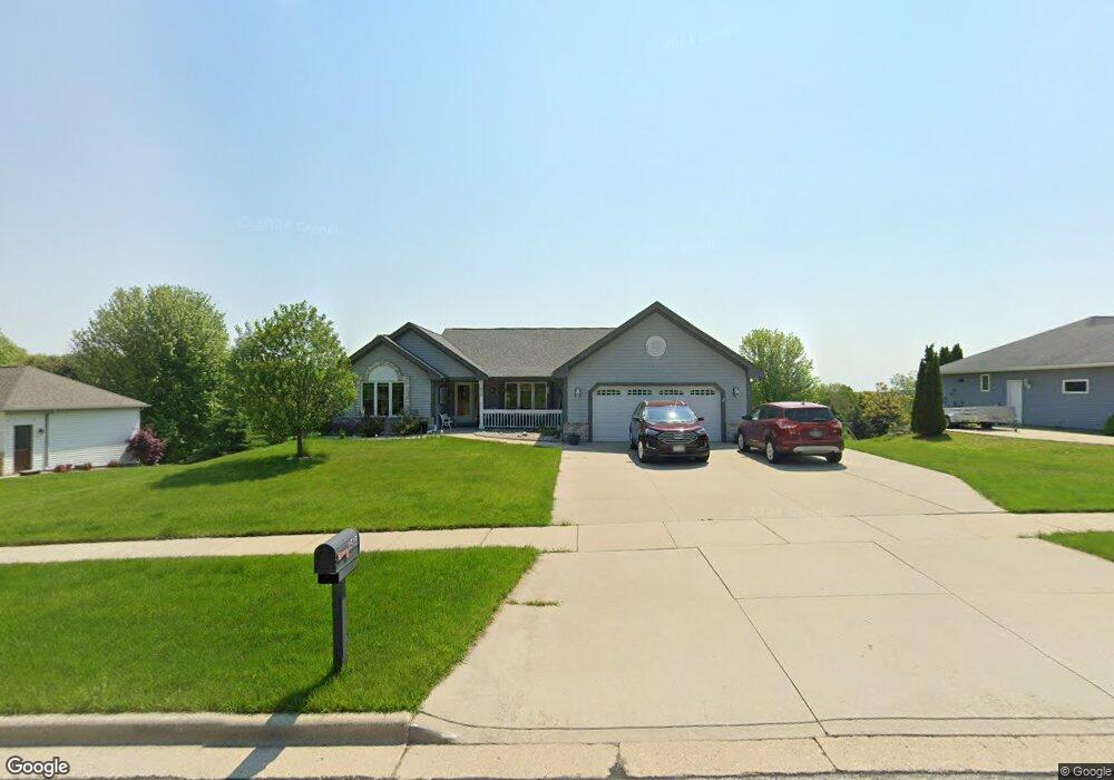 1515 Wolf Dr, West Bend, WI 53090 - photo 1