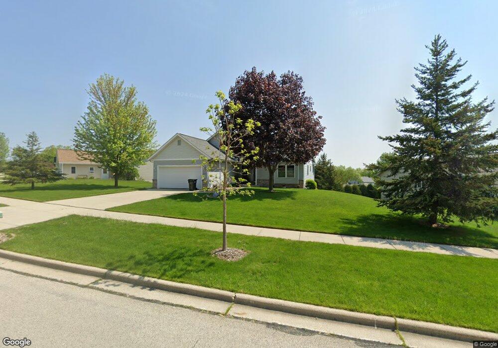 1415 Wolf Dr, West Bend, WI 53090 - photo 1