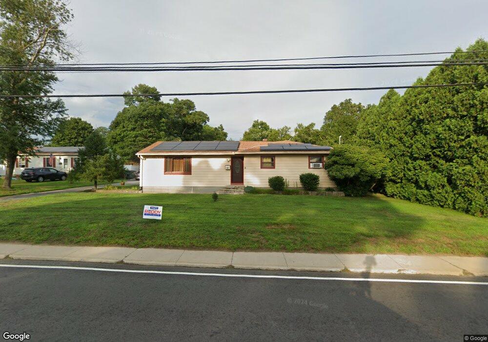 52 Maple St, Danielson, CT 06239 - photo 1