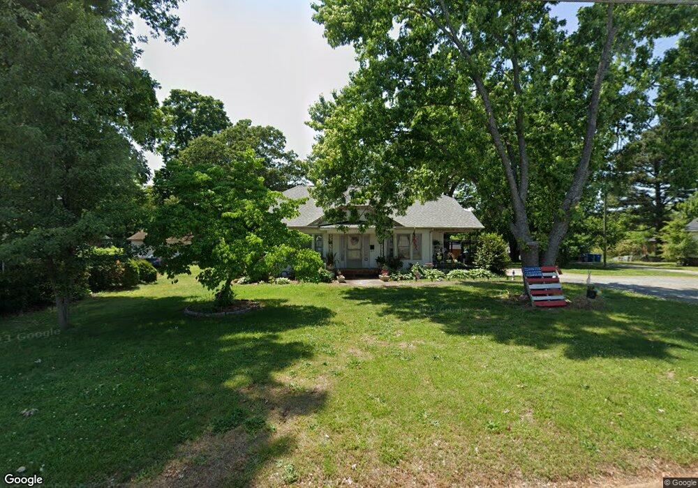 338 23rd St SW, Hickory, NC 28602 - photo 1