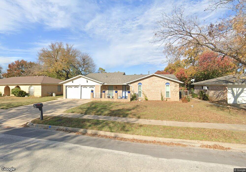 1813 Lexington Place, Bedford, TX 76022 - photo 1