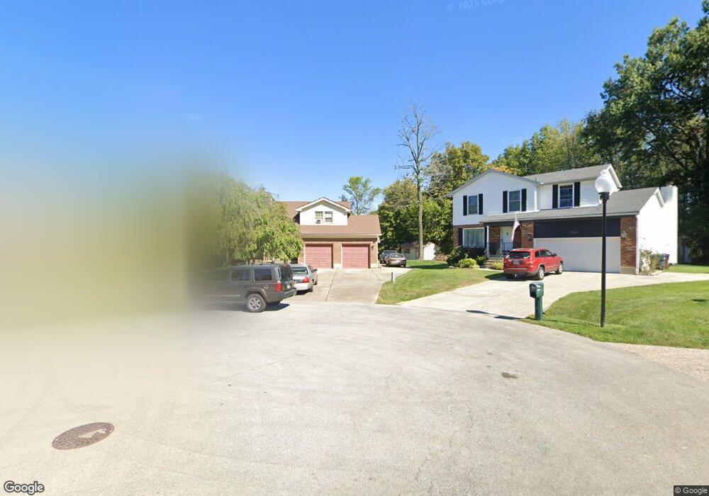 7505 Crabtree Dr, Louisville, KY 40228 - photo 1