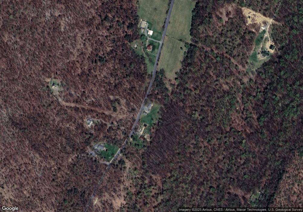 1522 Rock Gap Rd, Berkeley Springs, WV 25411 - photo 1