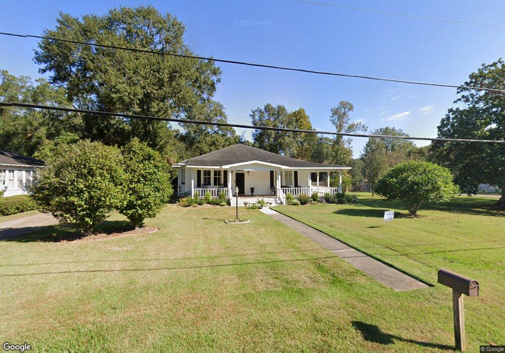 1704 W Fourth Ave, Picayune, MS 39466 - photo 1