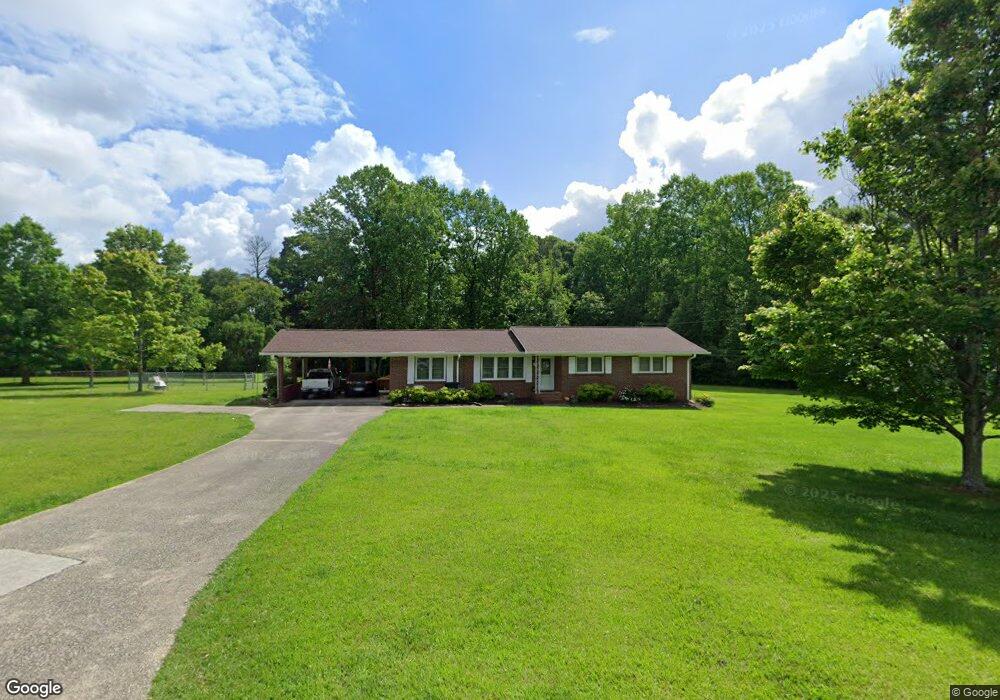 140 Crestview Cir, Carrollton, GA 30117 - photo 1