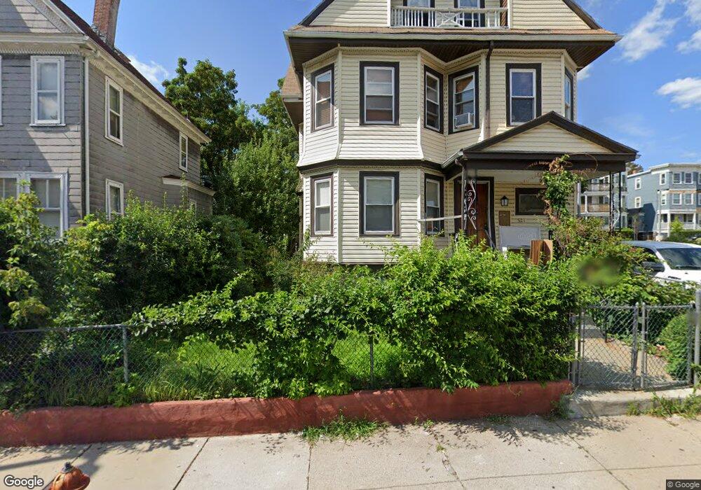 521 Park St unit 3, Dorchester Center, MA 02124 - photo 1