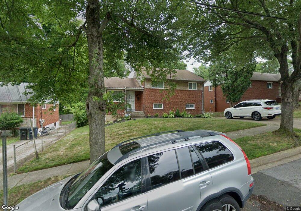 6523 Rolling Ridge Dr, Capitol Heights, MD 20743 - photo 1