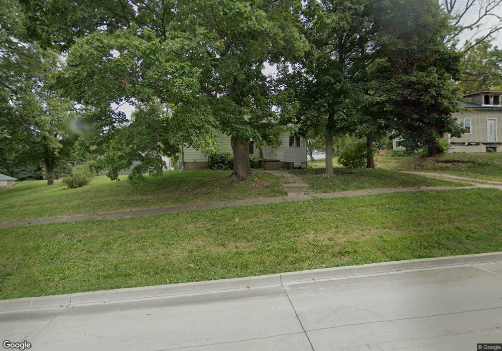 115 S Adams St, Osceola, IA 50213 - photo 1