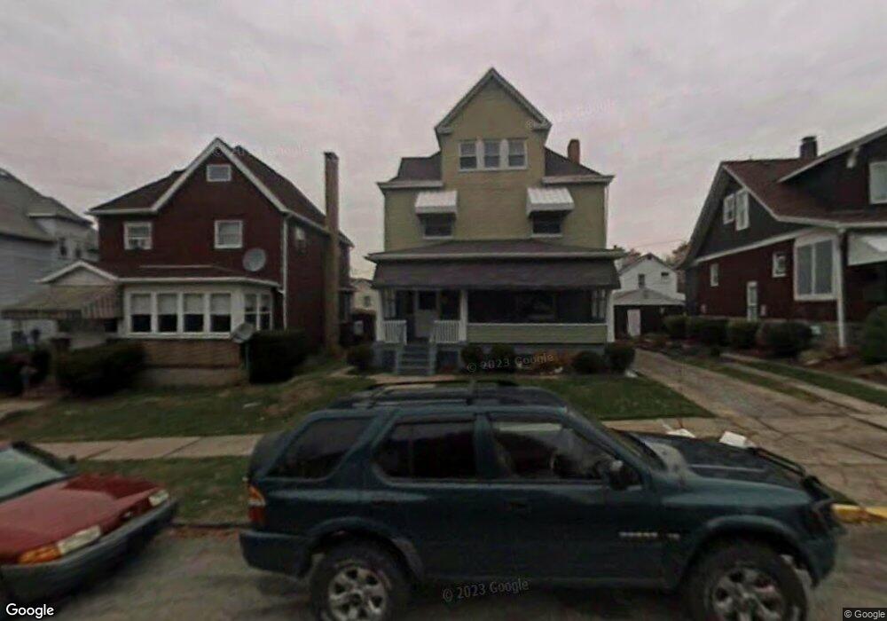 111 E Adams Ave, Vandergrift, PA 15690 - photo 1