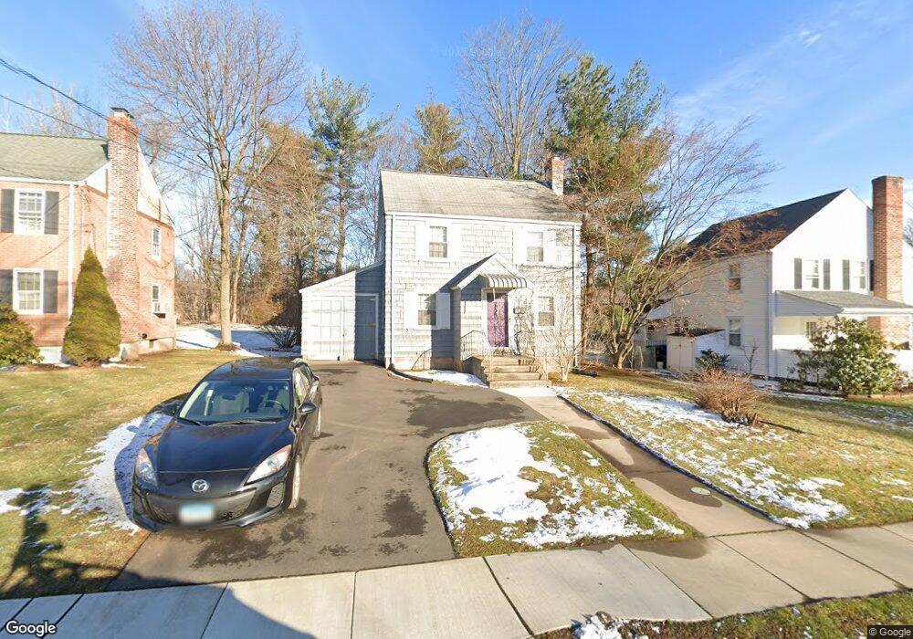 236 Raymond Rd, West Hartford, CT 06107 - photo 1