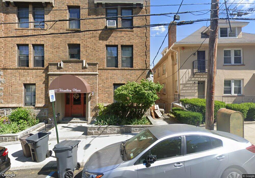 37 Hamilton Place unit 2D, Tarrytown, NY 10591 - photo 1