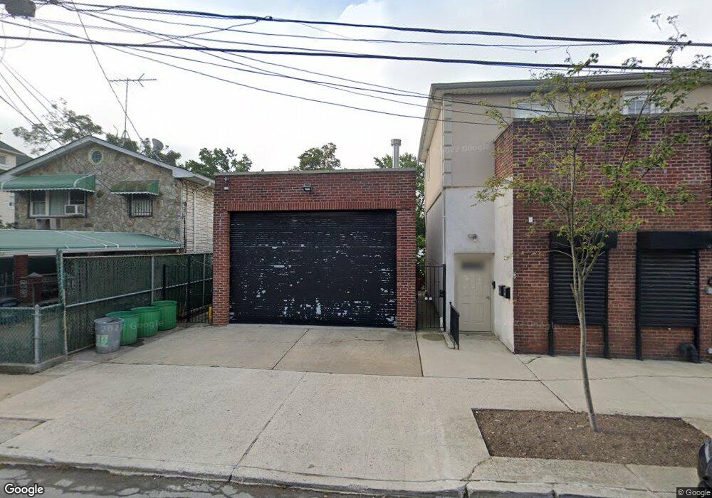 75-27 164th St unit 2, Fresh Meadows, NY 11366 - photo 1