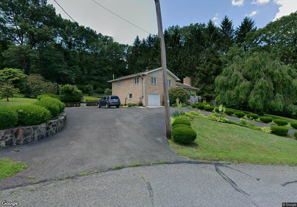 2 W Foster Ave, Coaldale, PA 18218 - photo 1