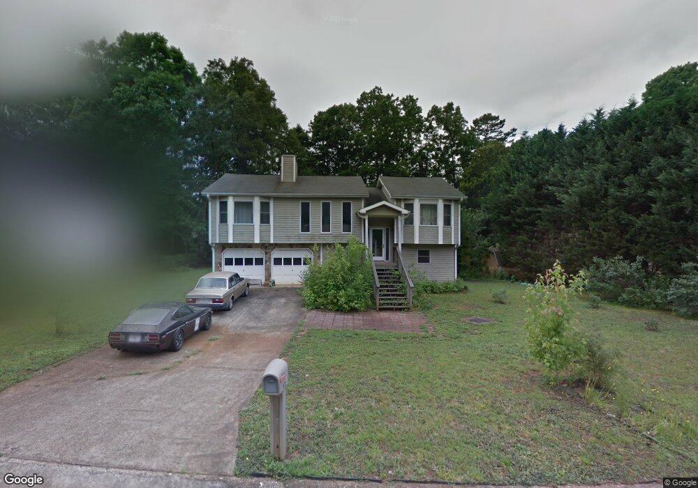 1954 Marsh Creek Dr, Lawrenceville, GA 30043 - photo 1