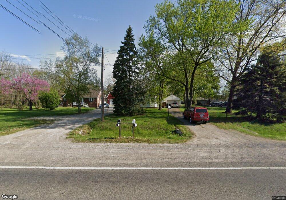 1464 W Maple Ave, Flint, MI 48507 - photo 1