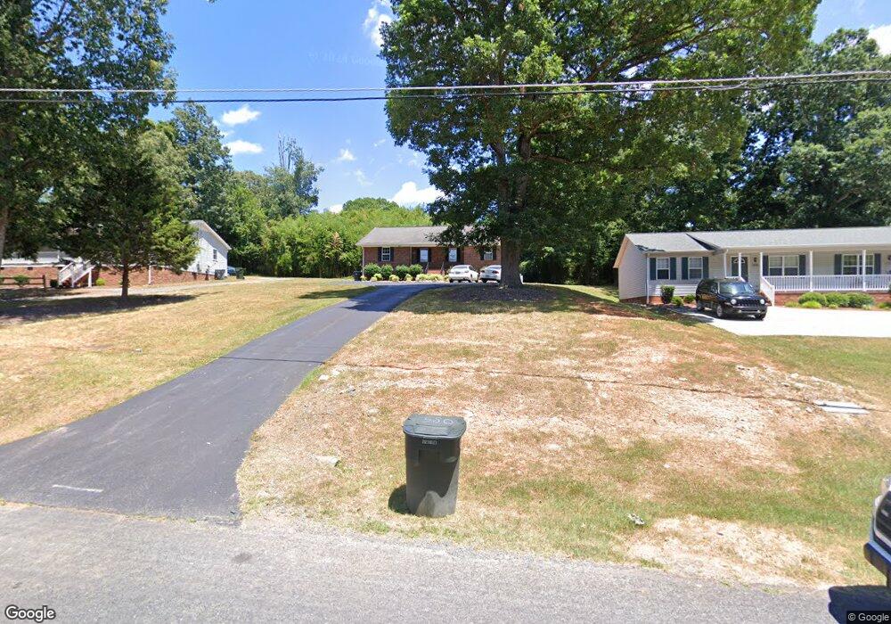 580 Lincoln Ave, Asheboro, NC 27205 - photo 1