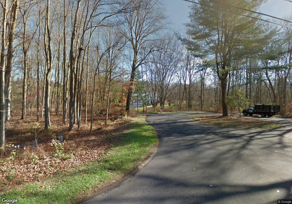 102 Apple Tree Ln, New Canaan, CT 06840 - photo 1