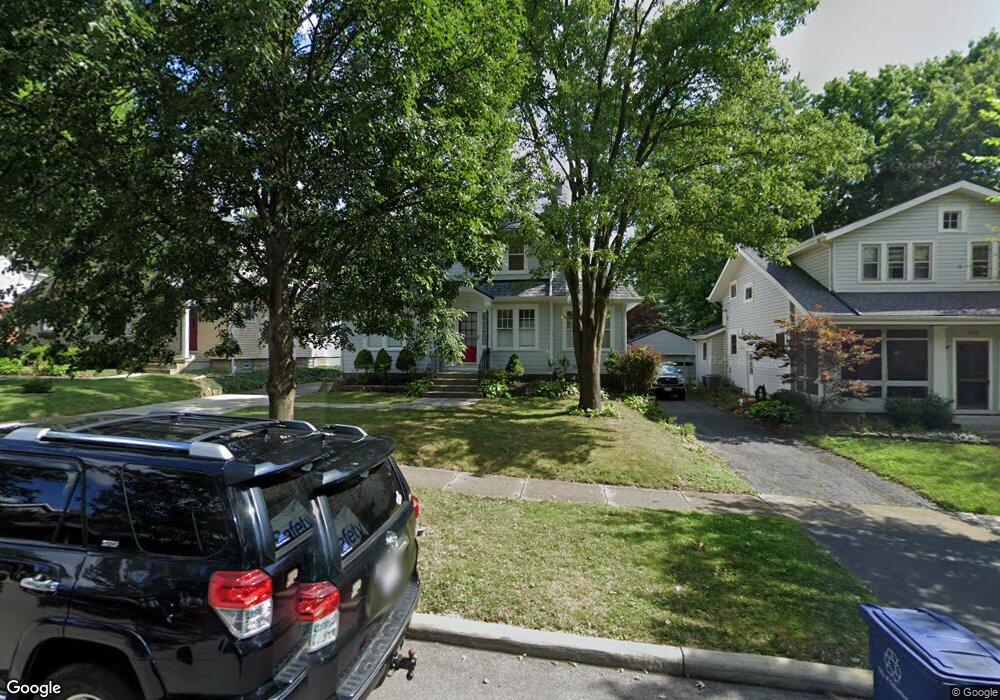 181 Acton Rd, Columbus, OH 43214 - photo 1