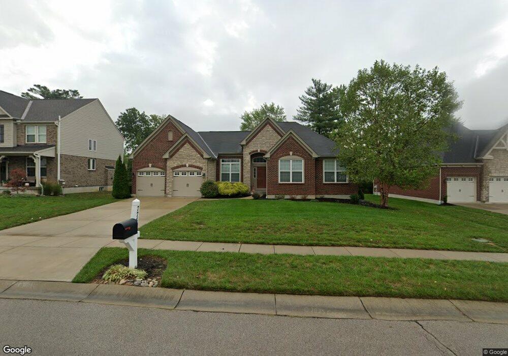 7764 Stoneleigh Ln, Cincinnati, OH 45255 - photo 1