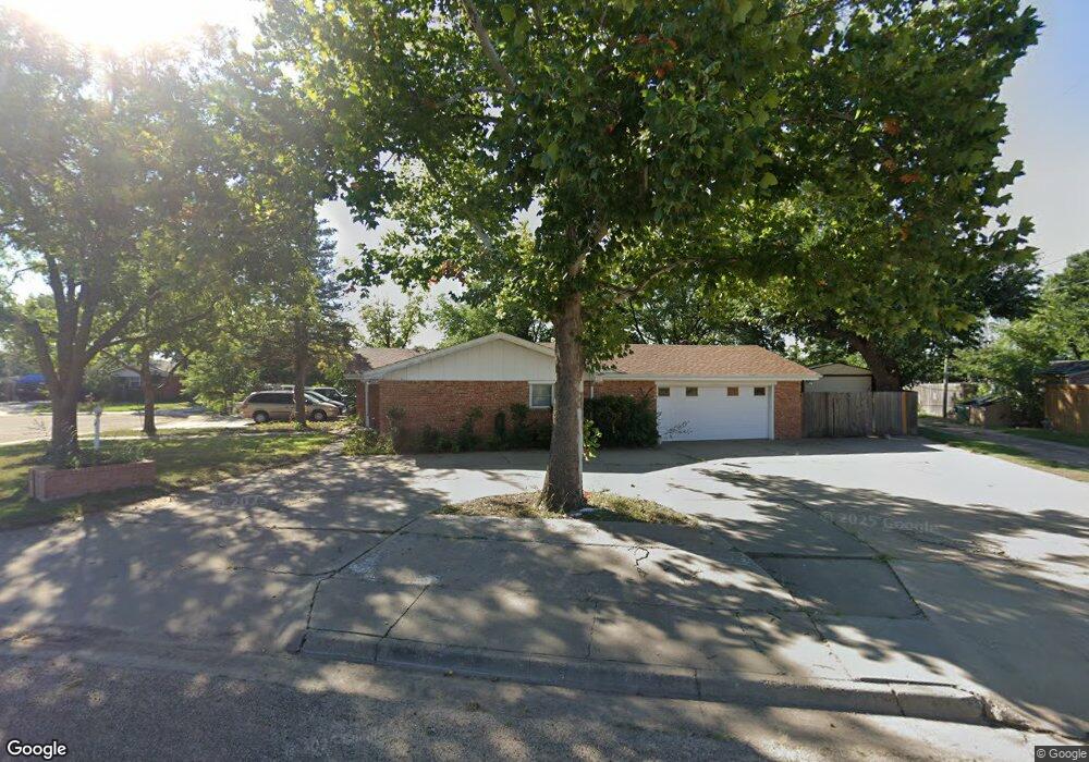 1005 E 5th St, Dumas, TX 79029 - photo 1