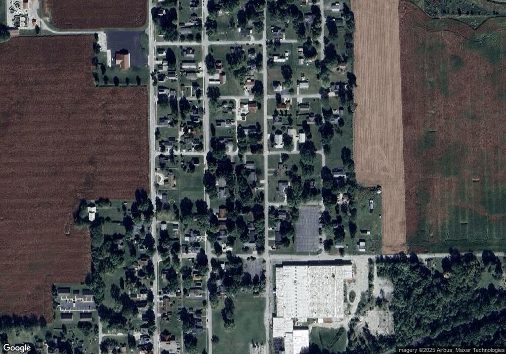 568 N Jackson St, Andrews, IN 46702 - photo 1